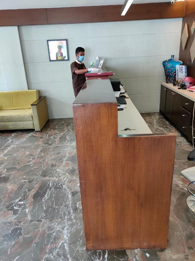Fabhotel Prime Sky Light Vadodara Exterior foto