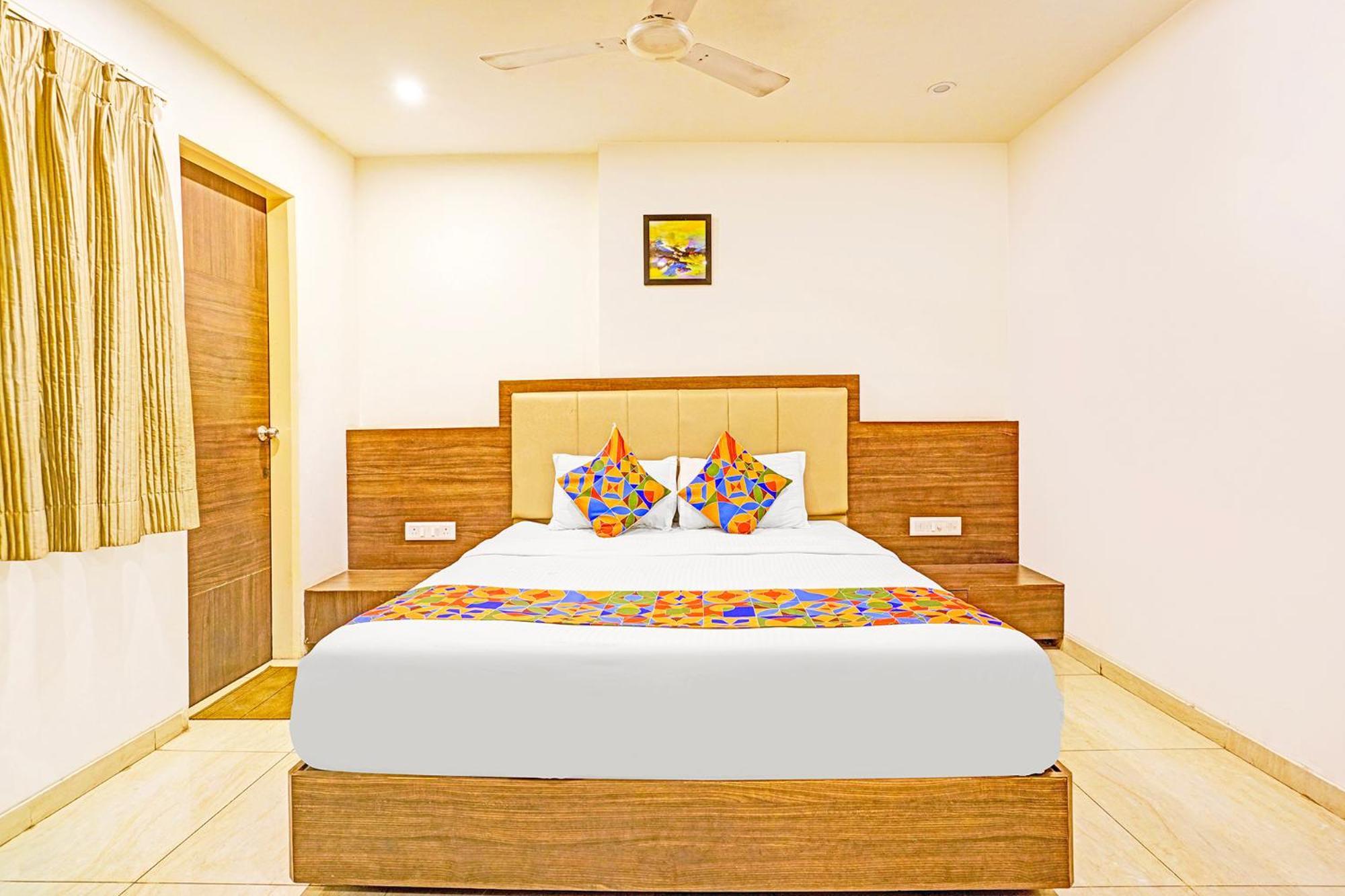 Fabhotel Prime Sky Light Vadodara Exterior foto